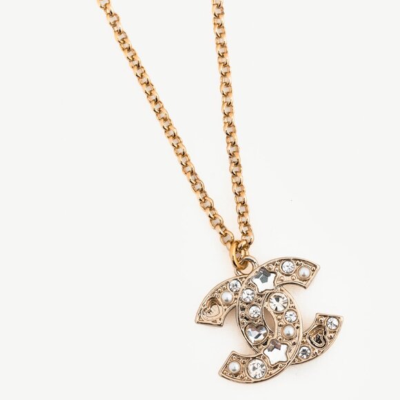 CHANEL Jewelry - Chanel P25 Light-Gold-Tone Crystal & Pearl CC Logo Necklace